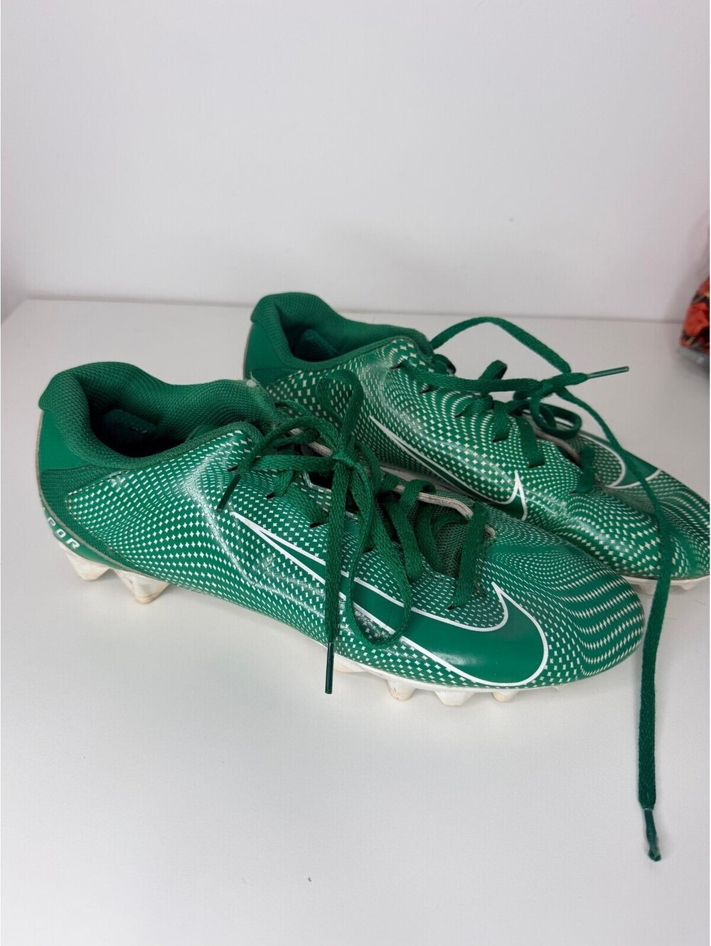 Nike Vapor untouchable varsity 3 low football cleats green mens size 8